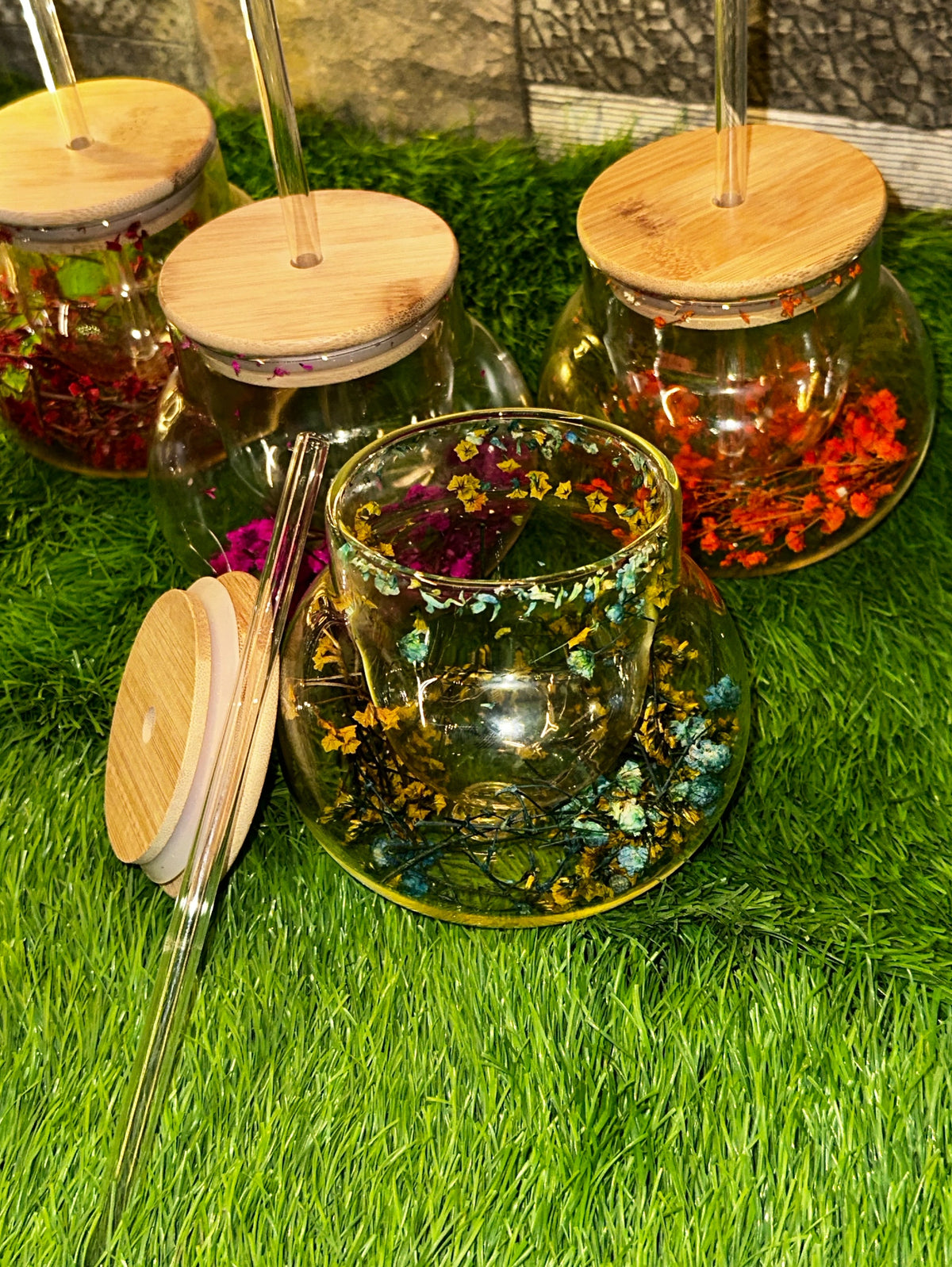 Aesthetic Floral Glass Sipper with Bamboo Lid & Glass Straw | Daily Clink